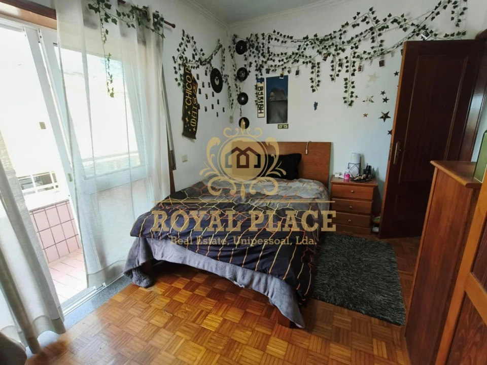 Apartamento T3 para Venda em Arrifana Foto 13