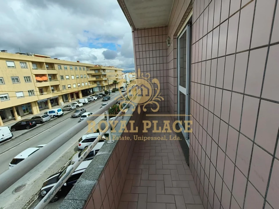 Apartamento T3 para Venda em Arrifana Foto 15