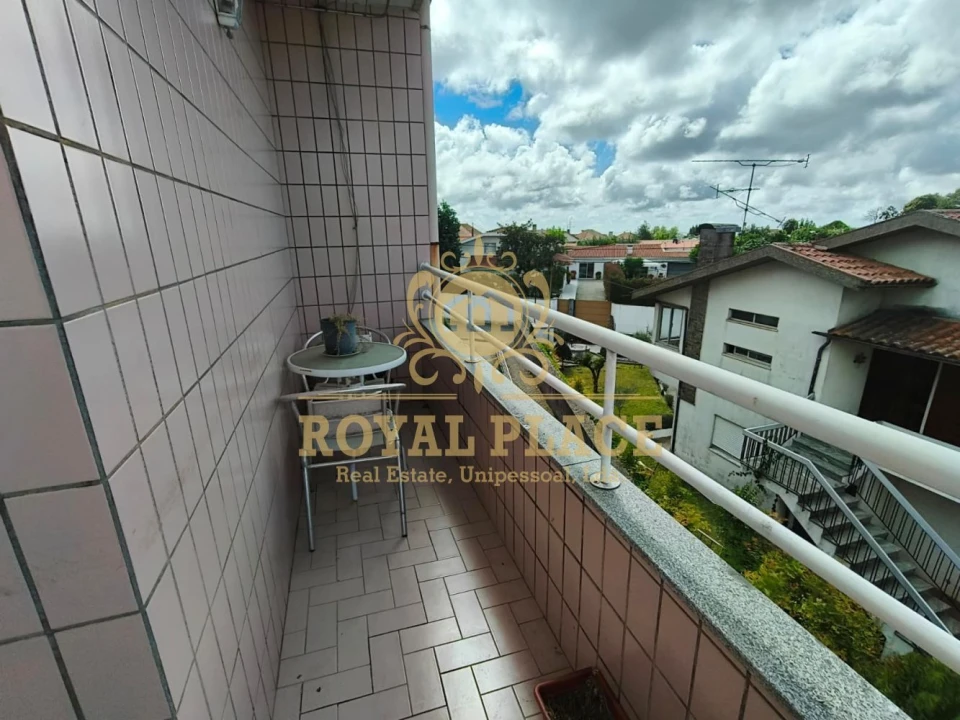 Apartamento T3 para Venda em Arrifana Foto 14