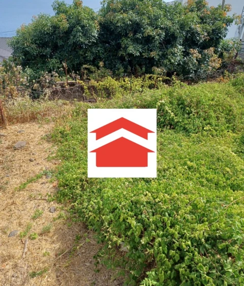 Terreno para Venda em Santa Cruz