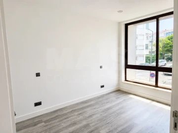 Apartamento T1 para Venda em Agualva e Mira-Sintra