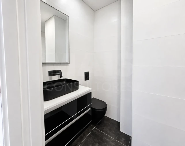 Apartamento T1 para Venda em Agualva e Mira-Sintra Foto 11