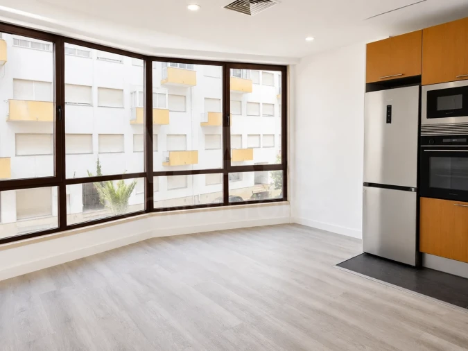 Apartamento T1 para Venda em Agualva e Mira-Sintra Foto 2