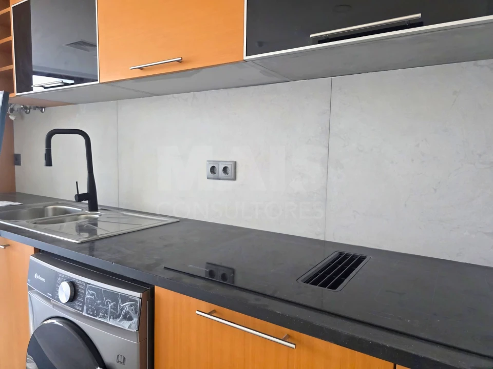 Apartamento T1 para Venda em Agualva e Mira-Sintra Foto 4