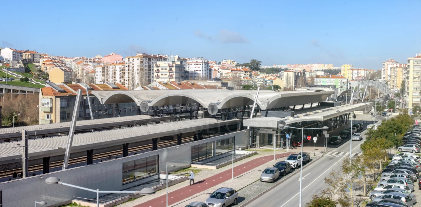 Apartamento T1 para Venda em Agualva e Mira-Sintra Foto 12