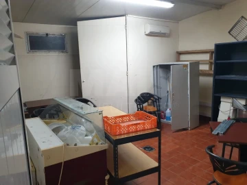 Loja para Venda em Nossa Senhora do Pópulo, Coto e São Gregório