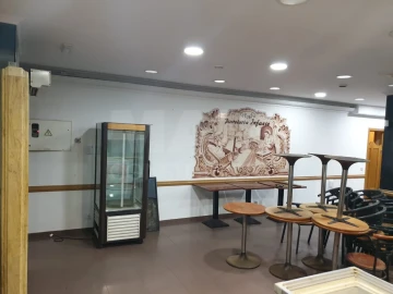 Loja para Venda em Nossa Senhora do Pópulo, Coto e São Gregório