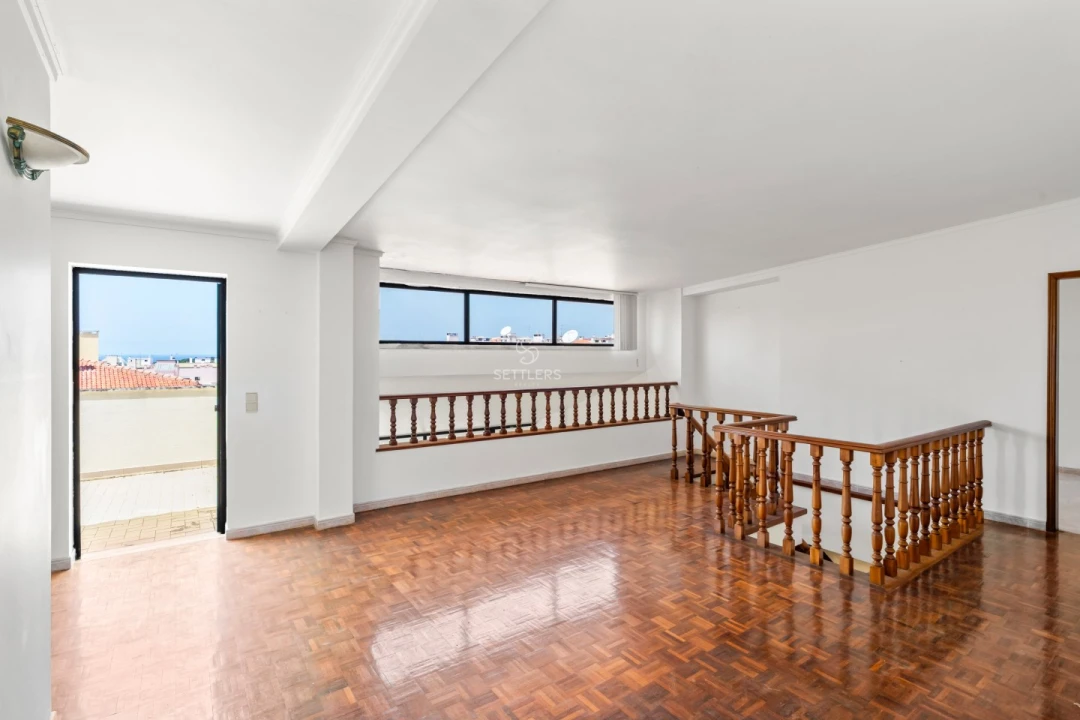 Apartamento T5 para Venda em Cascais e Estoril Foto 16