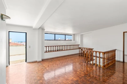 Apartamento T5 para Venda em Cascais e Estoril