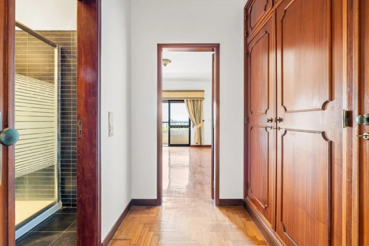 Apartamento T5 para Venda em Cascais e Estoril Foto 14