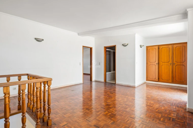 Apartamento T5 para Venda em Cascais e Estoril Foto 17