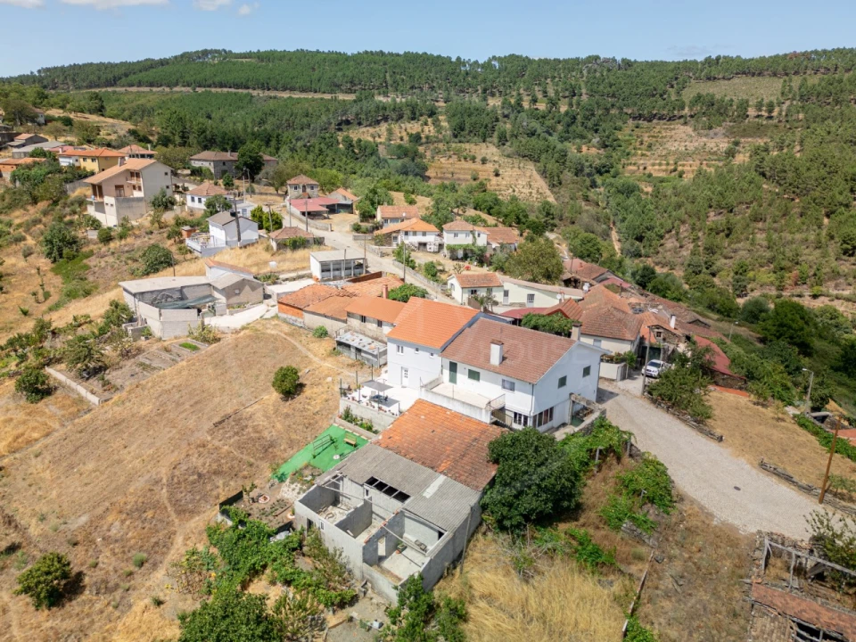 Moradia T3 para Venda em Tresminas Foto 12