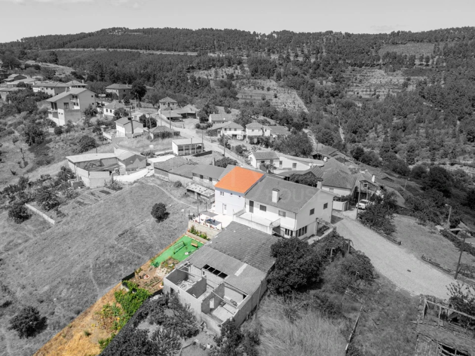 Moradia T3 para Venda em Tresminas Foto 14