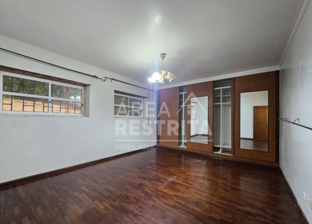 Apartamento T2 para Venda em Algueirão-Mem Martins Foto 14