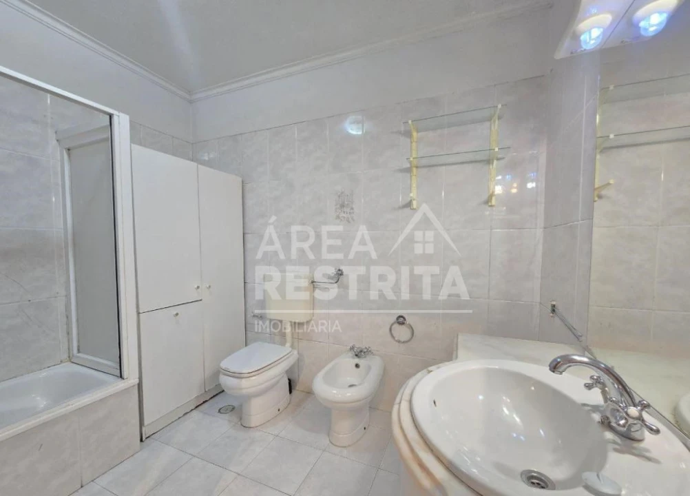 Apartamento T2 para Venda em Algueirão-Mem Martins Foto 20