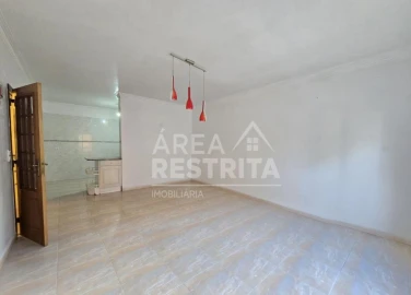 Apartamento T2 para Venda em Algueirão-Mem Martins