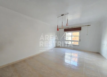 Apartamento T2 para Venda em Algueirão-Mem Martins
