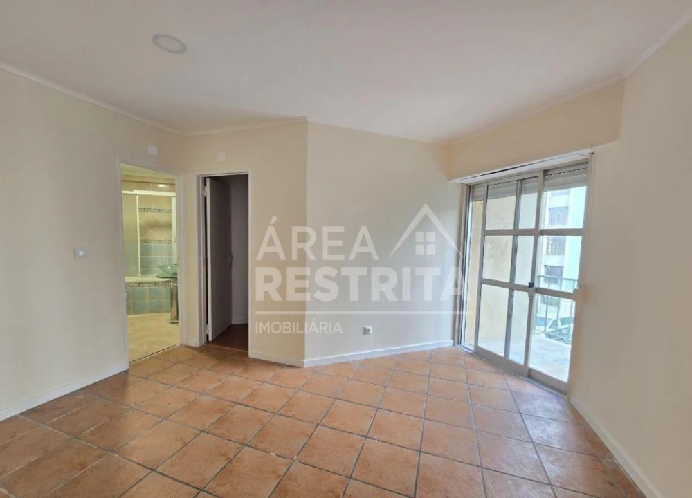 Apartamento T3 para Venda em Algueirão-Mem Martins Foto 6