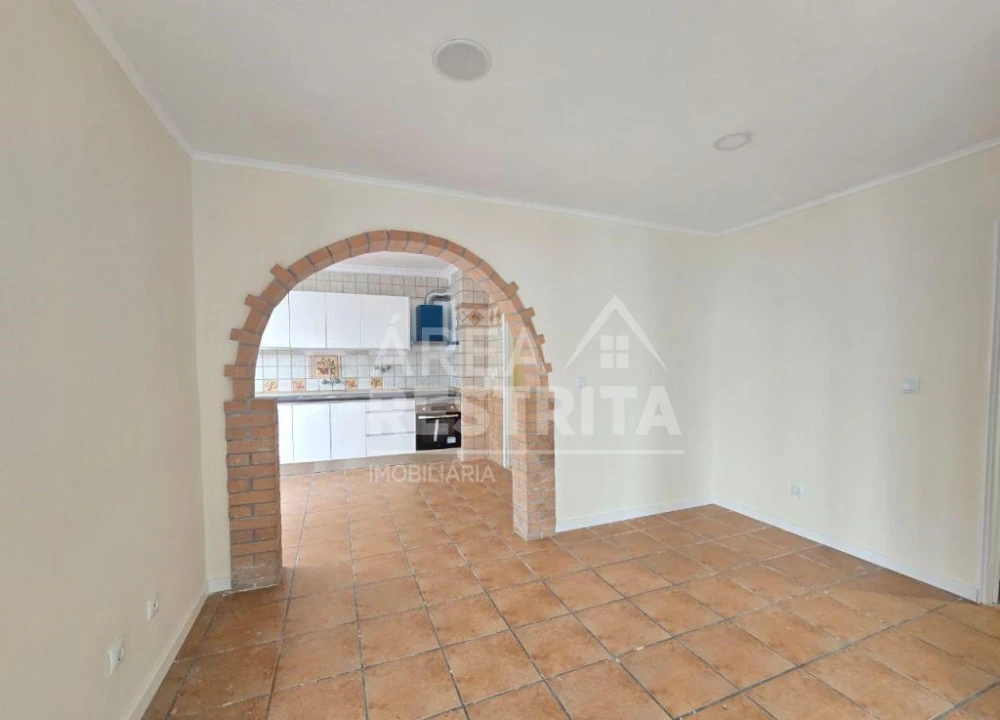 Apartamento T3 para Venda em Algueirão-Mem Martins Foto 7