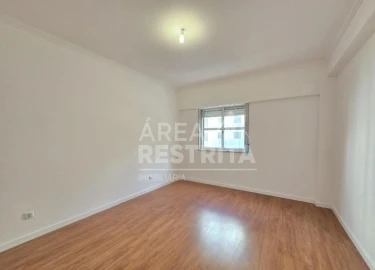 Apartamento T3 para Venda em Algueirão-Mem Martins