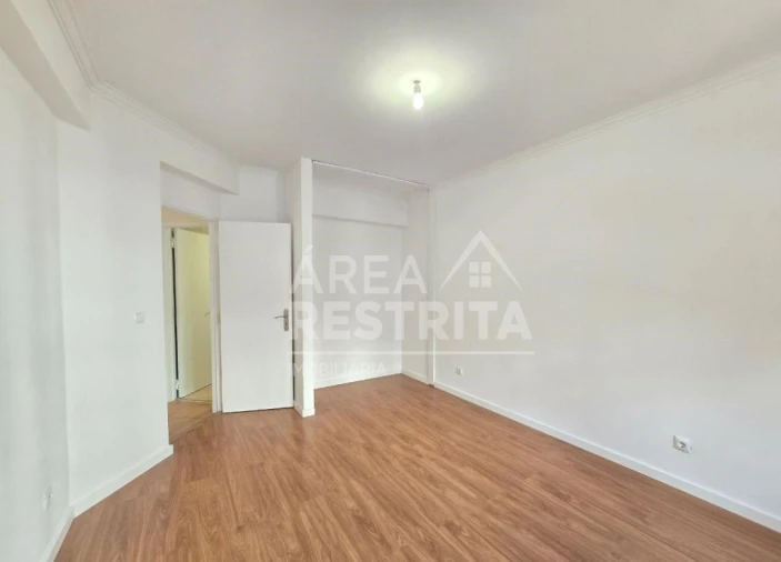 Apartamento T3 para Venda em Algueirão-Mem Martins Foto 10
