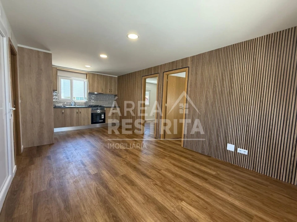 Moradia T2 para Venda em Fernao Ferro Foto 8