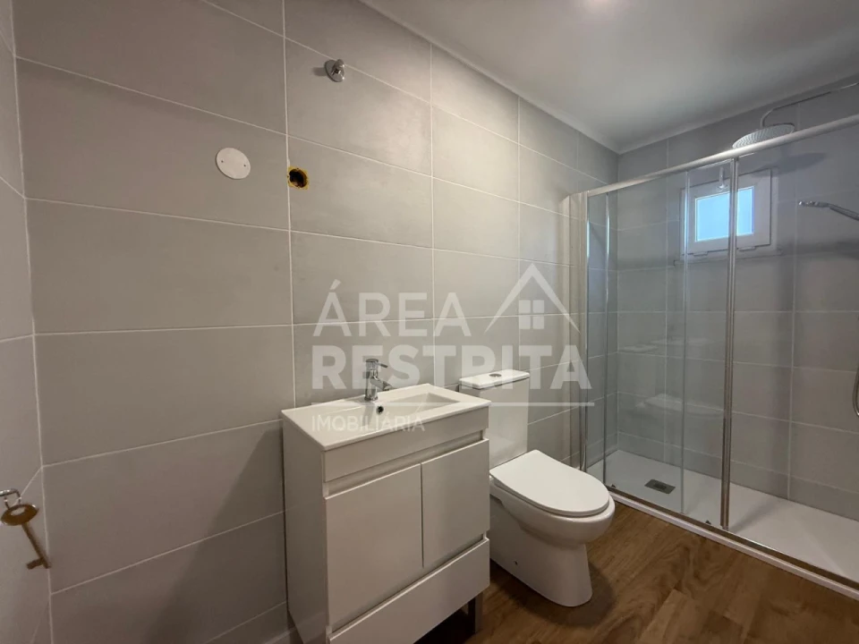 Moradia T2 para Venda em Fernao Ferro Foto 14
