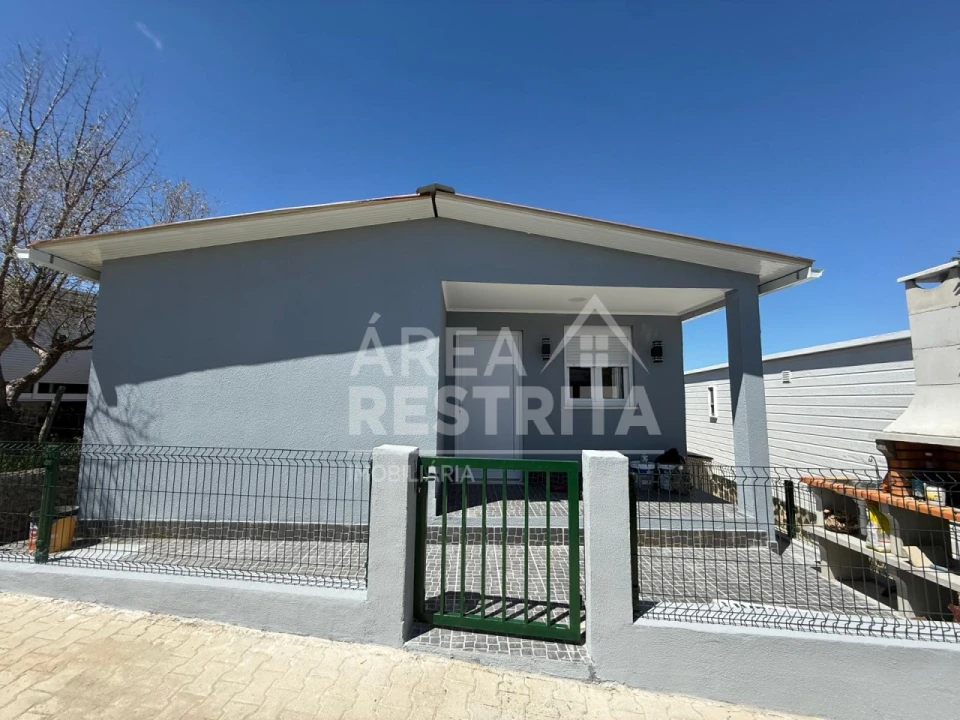 Moradia T2 para Venda em Fernao Ferro Foto 23