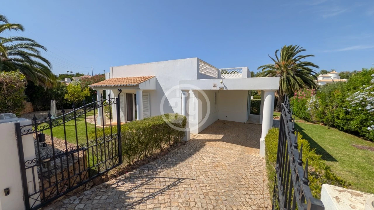 Moradia T3 para Venda em Albufeira e Olhos de Água Foto 4