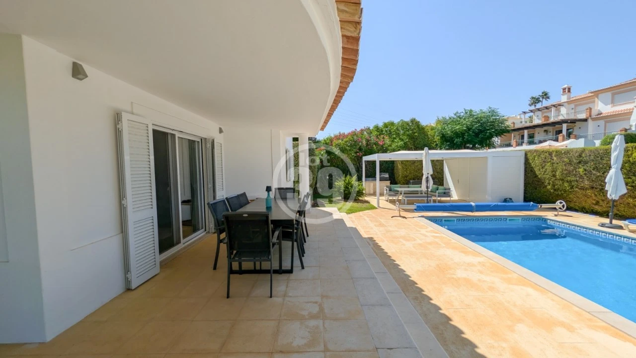 Moradia T3 para Venda em Albufeira e Olhos de Água Foto 7