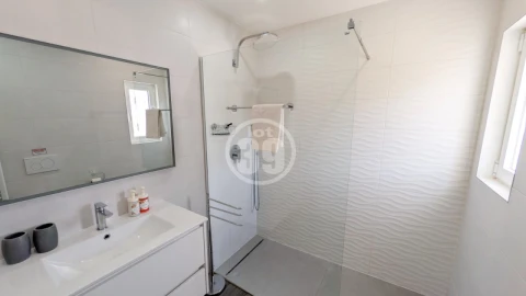 Moradia T3 para Venda em Albufeira e Olhos de Água