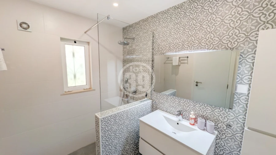 Moradia T3 para Venda em Albufeira e Olhos de Água Foto 45