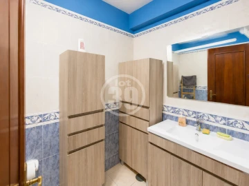 Apartamento T2 para Venda em Quelfes