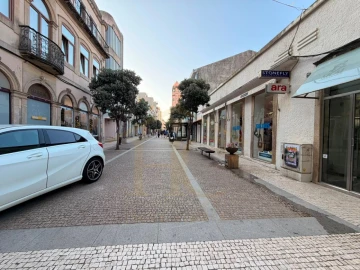Loja para Cedência de Quotas em Póvoa de Varzim, Beiriz e Argivai