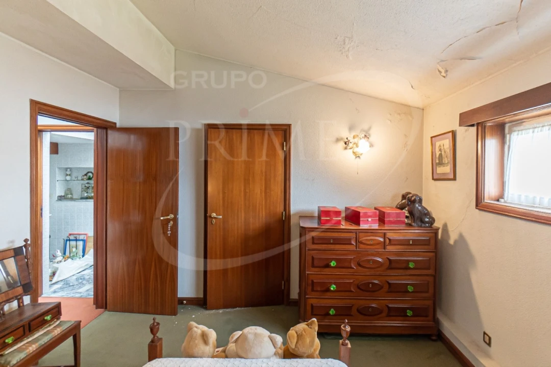 Moradia T3 para Venda em Arcozelo Foto 42