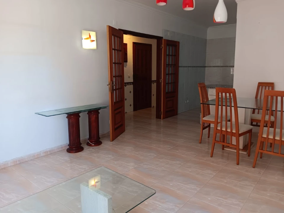 Apartamento T2 para Venda em Algueirão-Mem Martins Foto 7