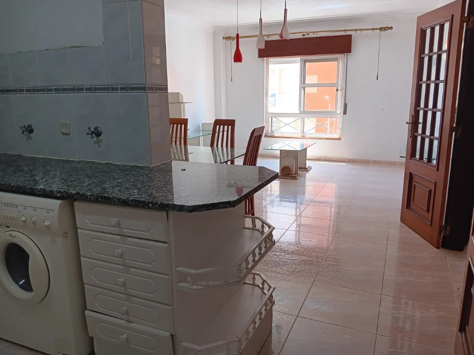 Apartamento T2 para Venda em Algueirão-Mem Martins Foto 11
