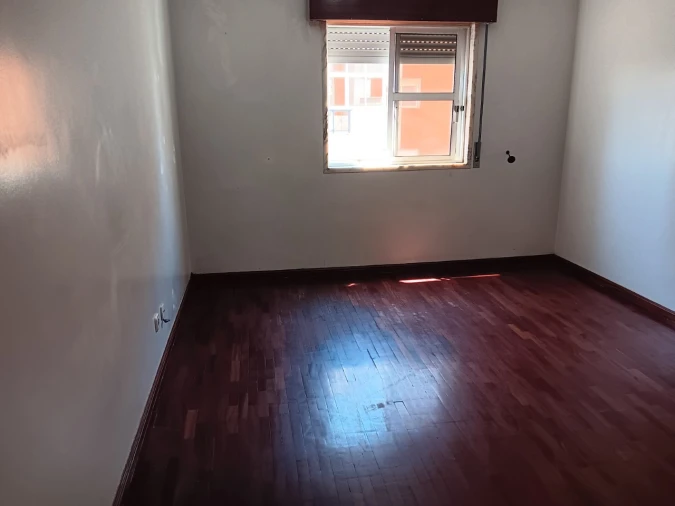 Apartamento T2 para Venda em Algueirão-Mem Martins Foto 12