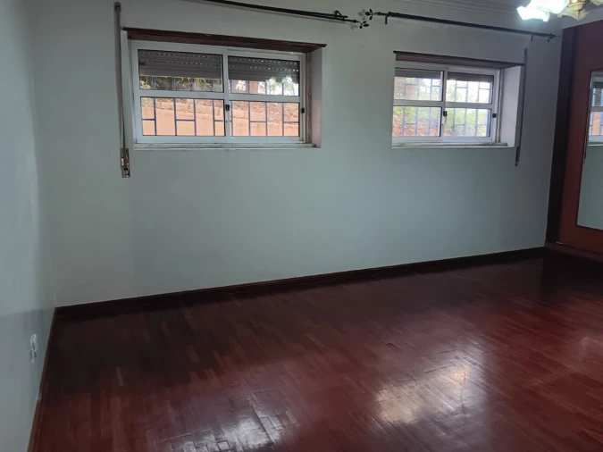 Apartamento T2 para Venda em Algueirão-Mem Martins Foto 16