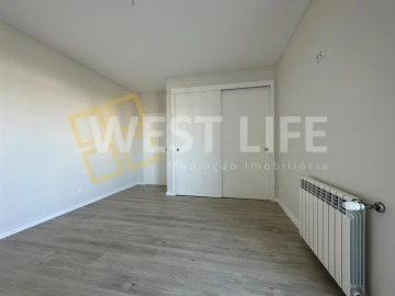 Apartamento T3 para Venda em A dos Cunhados e Maceira