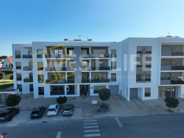 Apartamento T3 para Venda em A dos Cunhados e Maceira