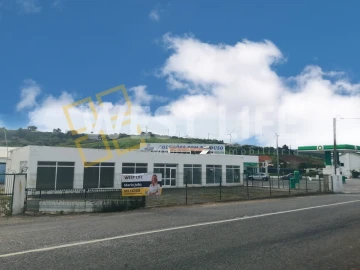 Armazém para Venda em Dois Portos e Runa
