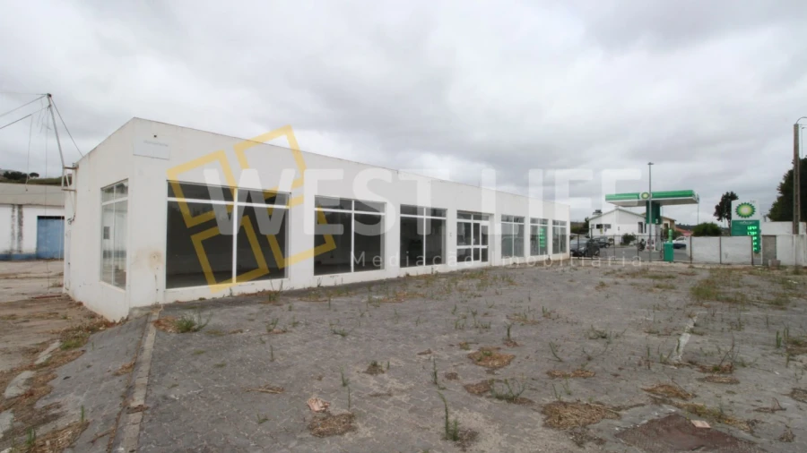 Armazém para Venda em Dois Portos e Runa