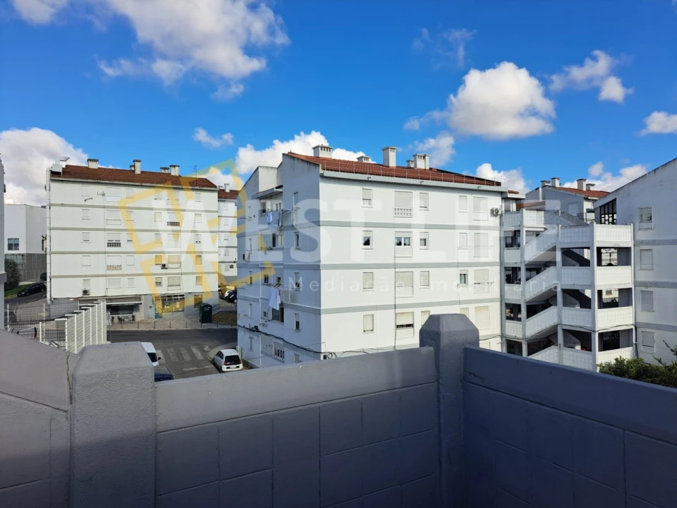 Apartamento T2 para Venda em Marvila Foto 22