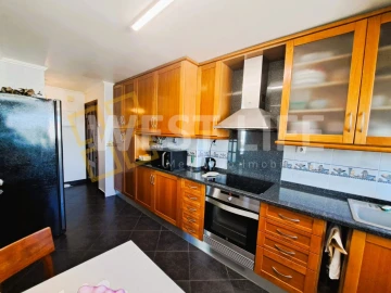 Apartamento T2 para Venda em Marvila