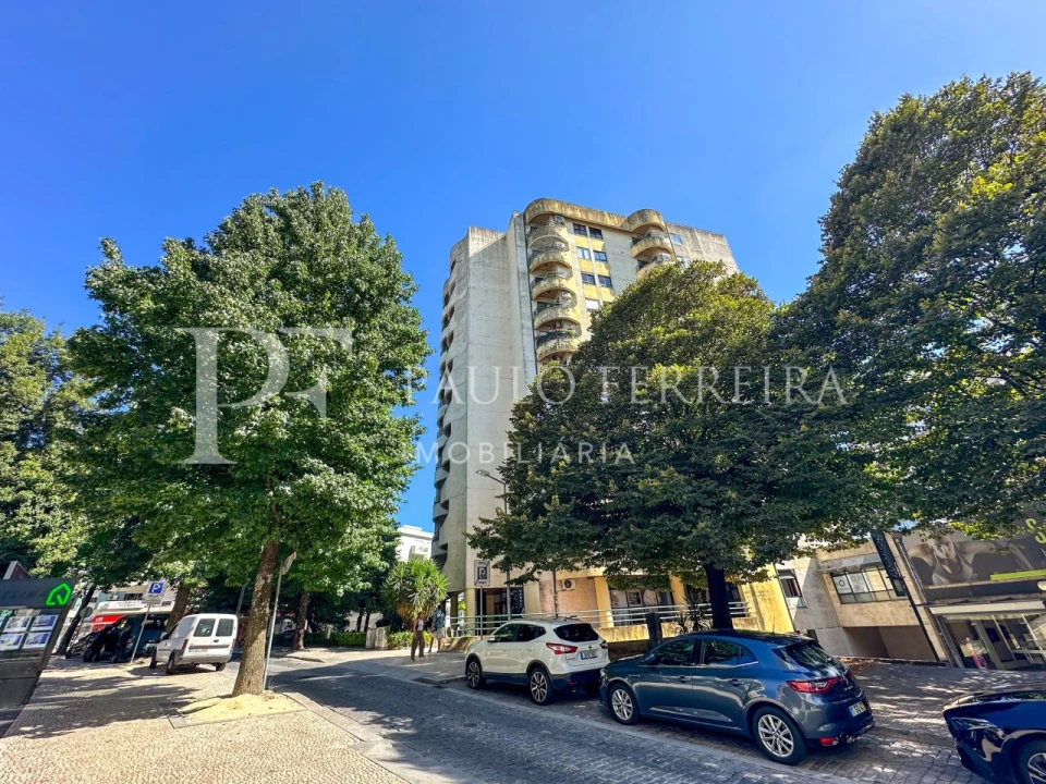 Apartamento T3 para Arrendamento em Vila Nova de Famalicão e Calendário Foto 1