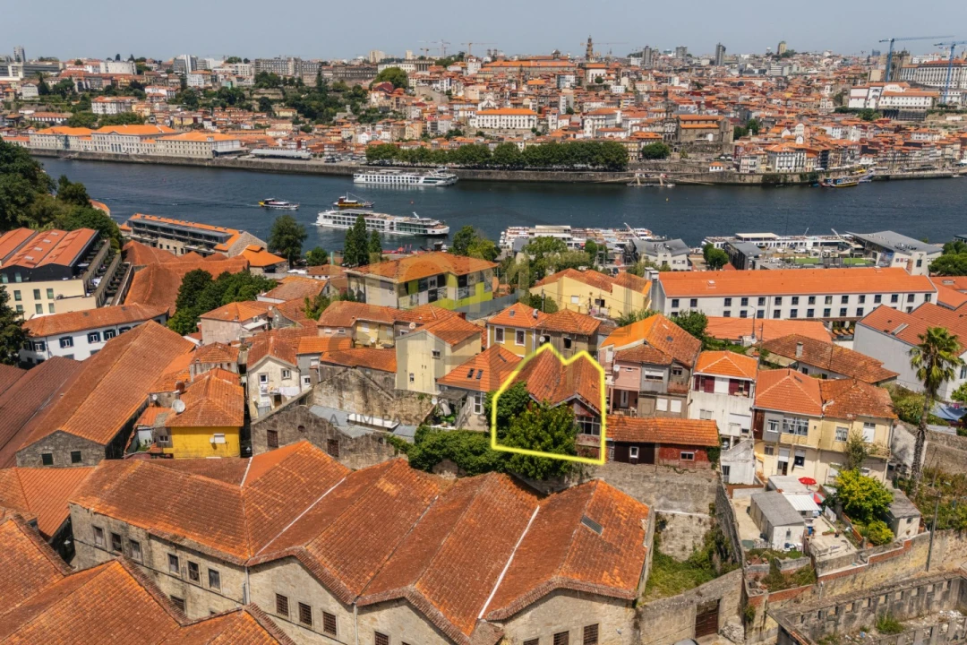 Moradia T2 para Venda em Santa Marinha e São Pedro da Afurada Foto 13