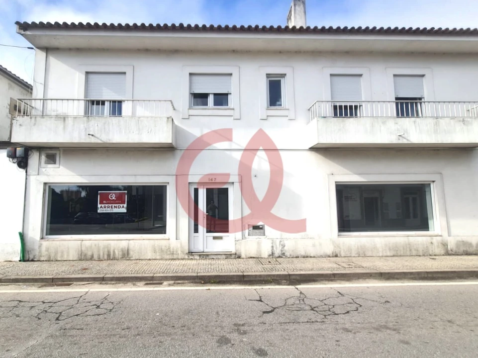 Loja para Arrendamento em Santa Maria Maior e Monserrate e Meadela Foto 1
