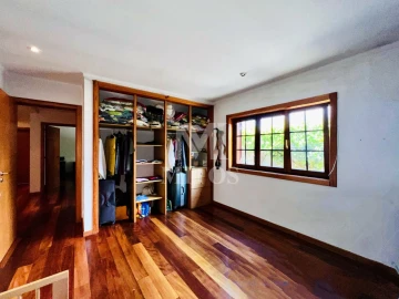 Moradia T4 para Venda em Santa Marta de Portuzelo