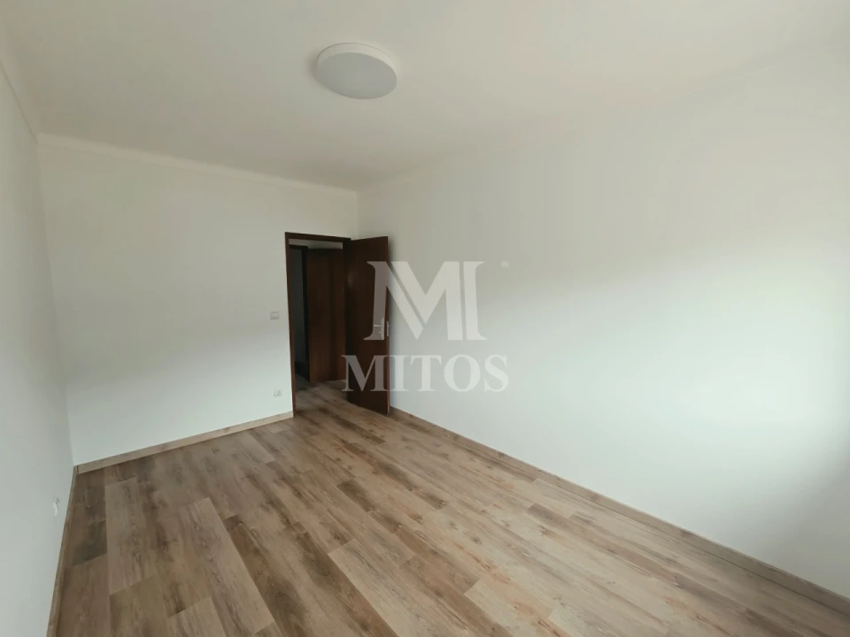 Apartamento T3 para Venda em Darque Foto 13